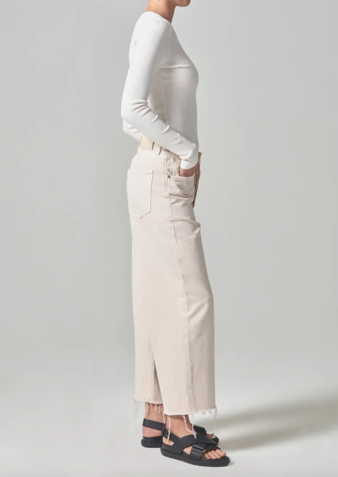 Ayla Raw Hem Crop Almondette Jeans