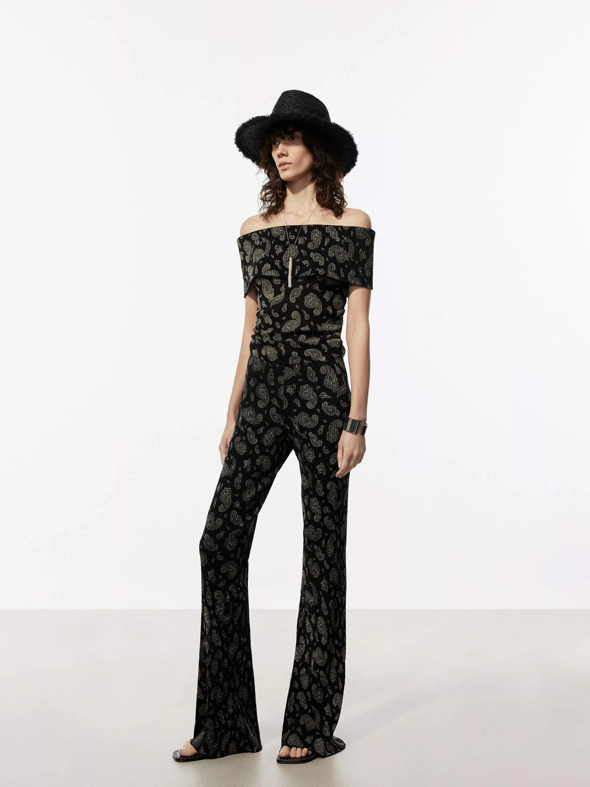 Stretchy Paisley Print Top