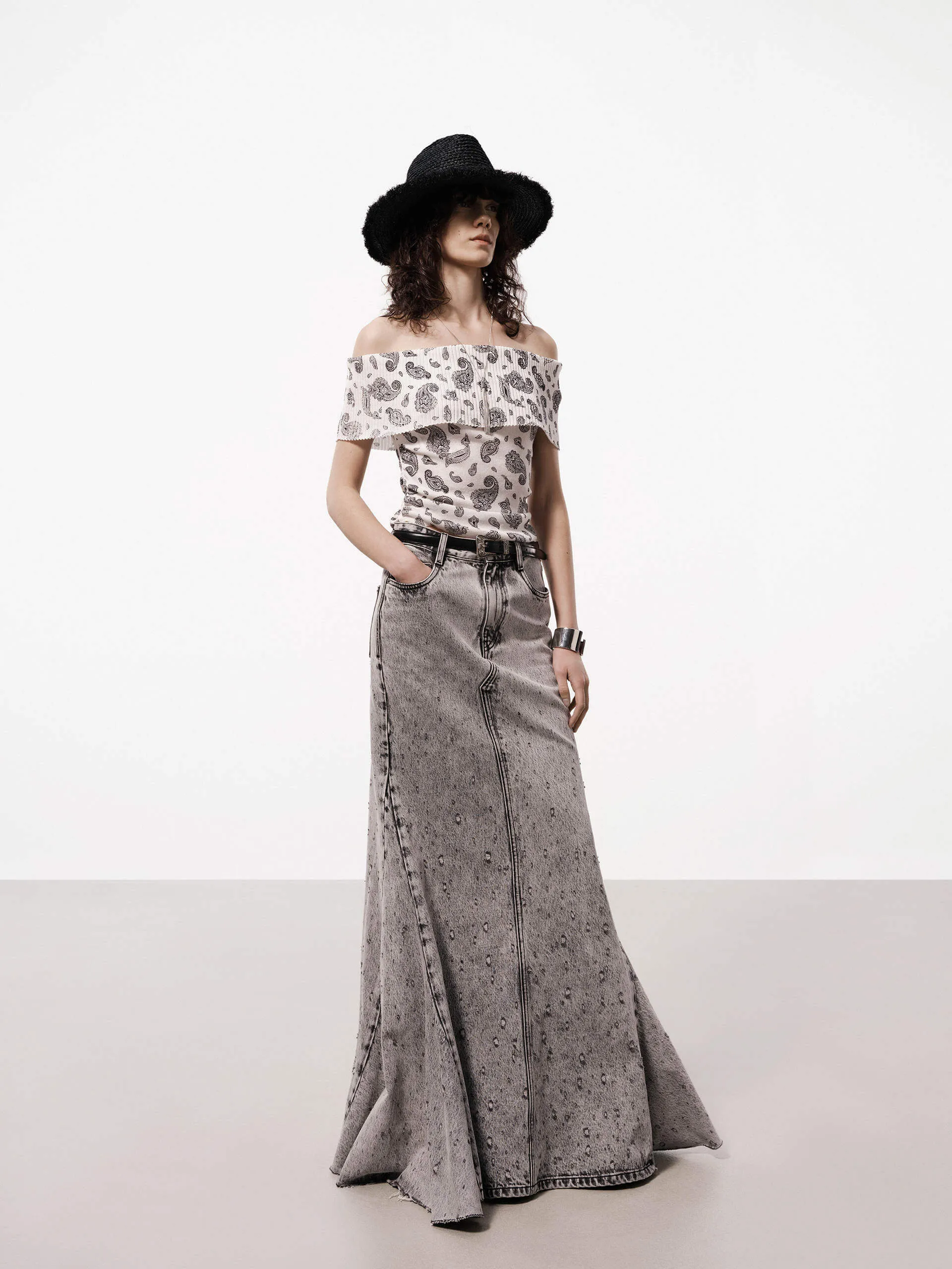 Stretchy Paisley Print Top