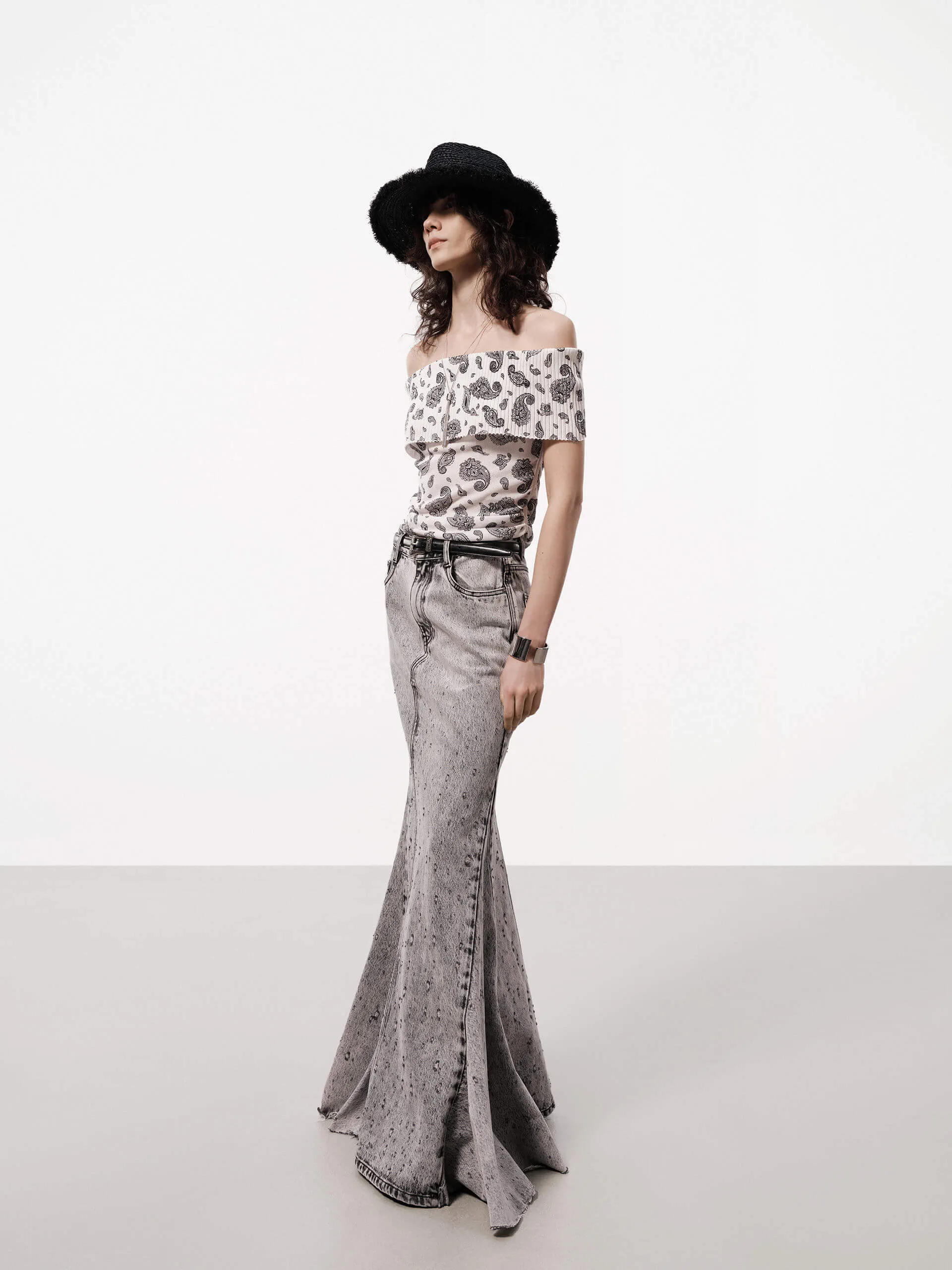 Stretchy Paisley Print Top